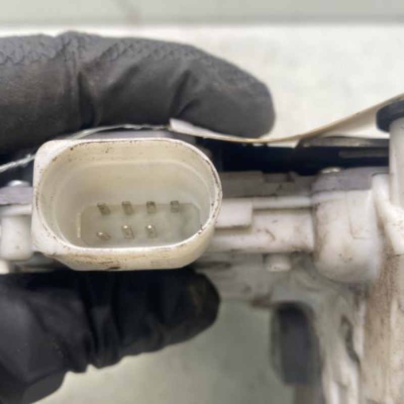 Serrure arriere droit AUDI A4 3 Photo n°4