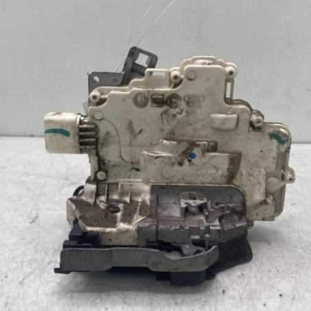 Serrure arriere gauche AUDI A4 3 Photo n°1