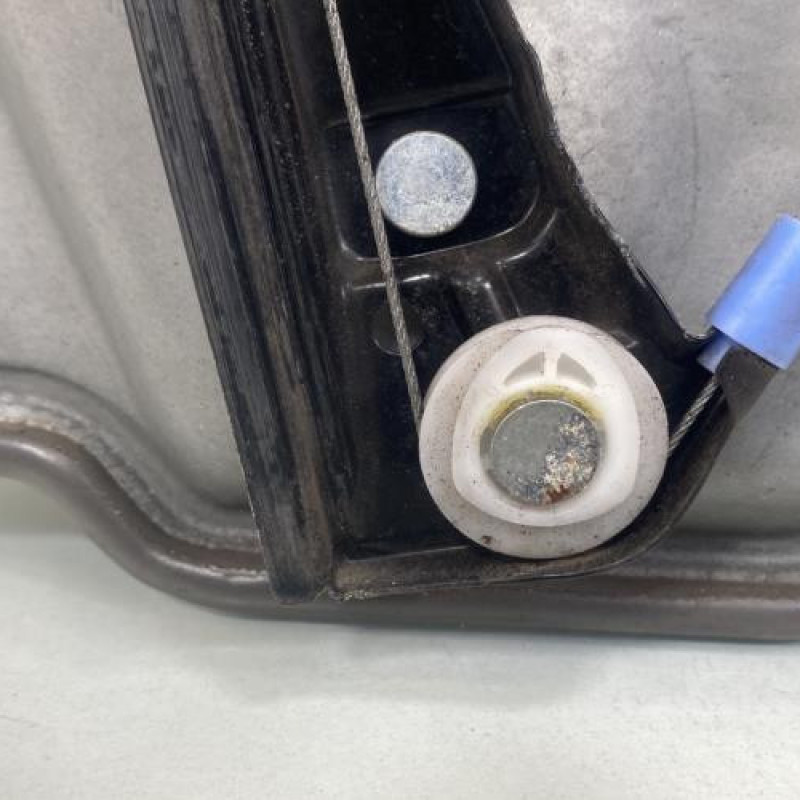 Leve vitre electrique avant droit VOLKSWAGEN GOLF 4 Photo n°6