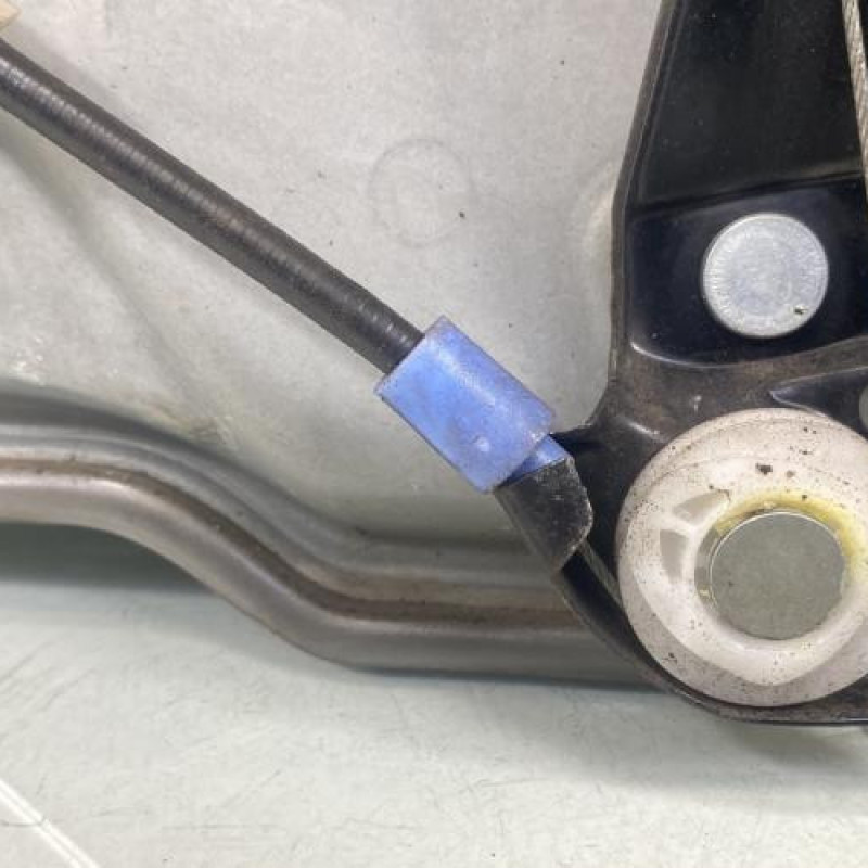 Leve vitre electrique avant droit VOLKSWAGEN GOLF 4 Photo n°7