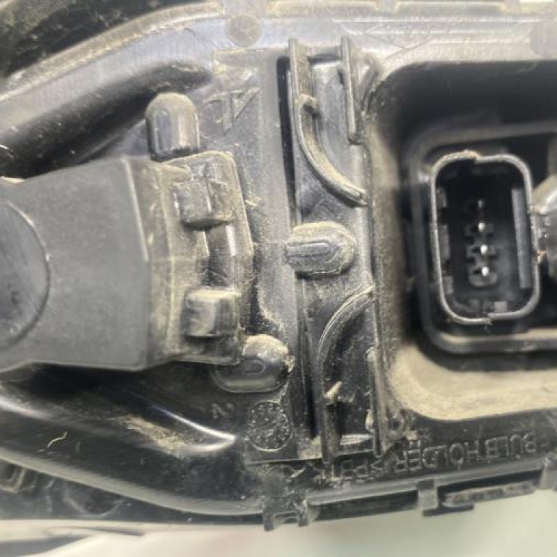 Feu arriere principal droit (feux) RENAULT CLIO 4 Photo n°4