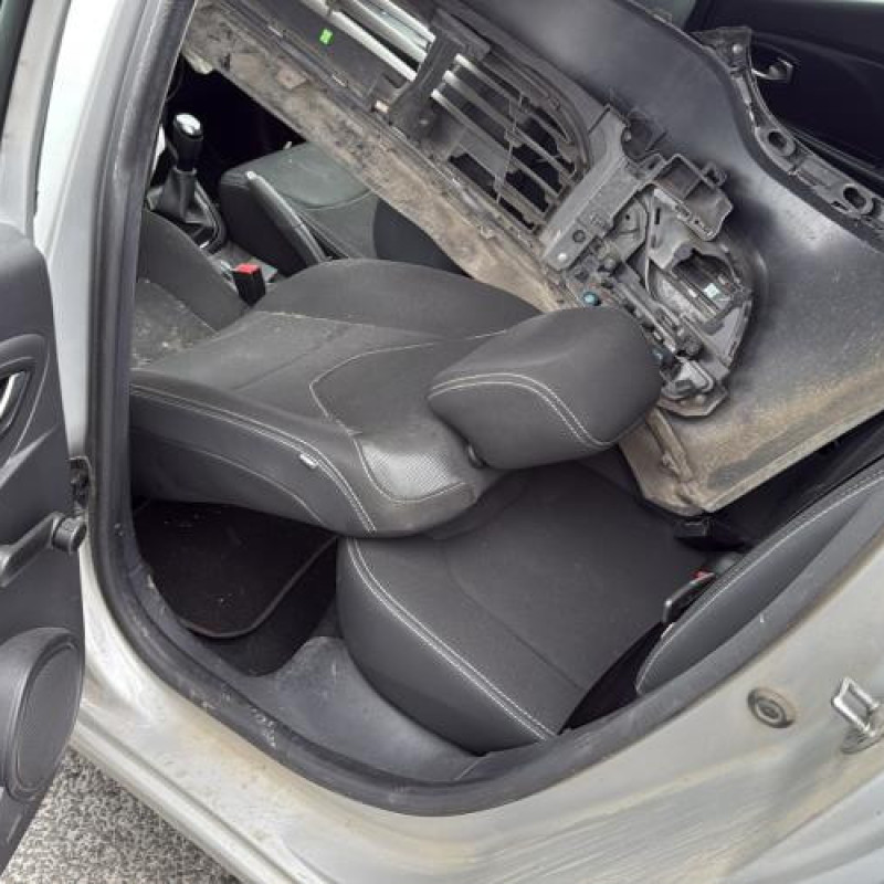 Feu arriere principal droit (feux) RENAULT CLIO 4 Photo n°18