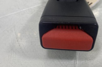 Attache ceinture arriere droit RENAULT CLIO 4