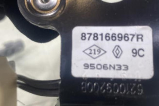 Attache ceinture arriere droit RENAULT CLIO 4