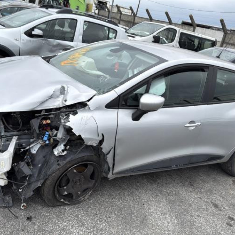 Attache ceinture arriere gauche RENAULT CLIO 4 Photo n°18