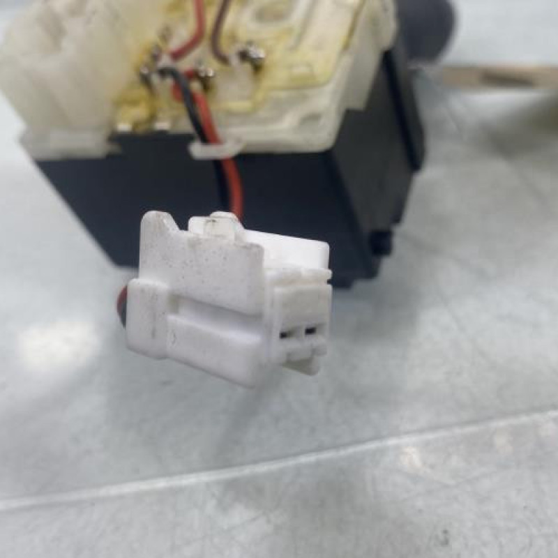 Commodo phare RENAULT CLIO 4 Photo n°4