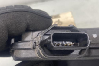 Serrure arriere droit RENAULT CLIO 4