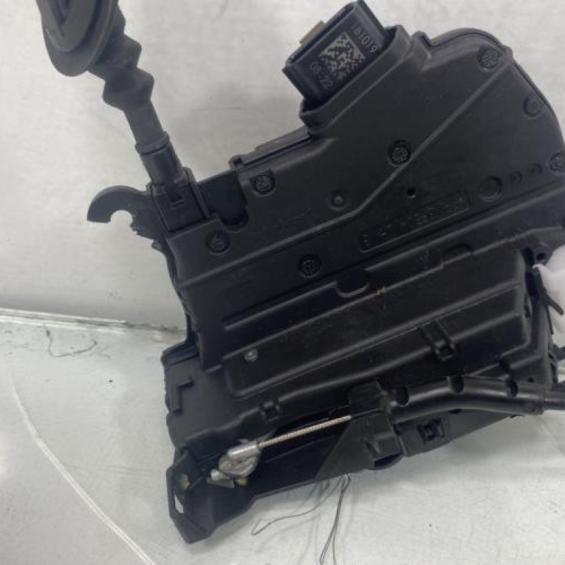 Serrure avant gauche RENAULT CLIO 4 Photo n°3