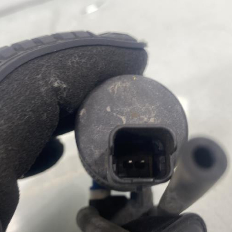 Pompe lave glace avant RENAULT CLIO 4 Photo n°4