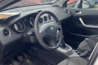 Pare choc avant PEUGEOT 308 1