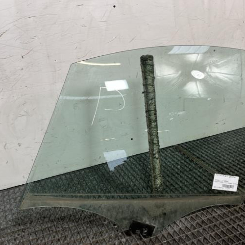 Vitre avant gauche RENAULT MODUS Photo n°2