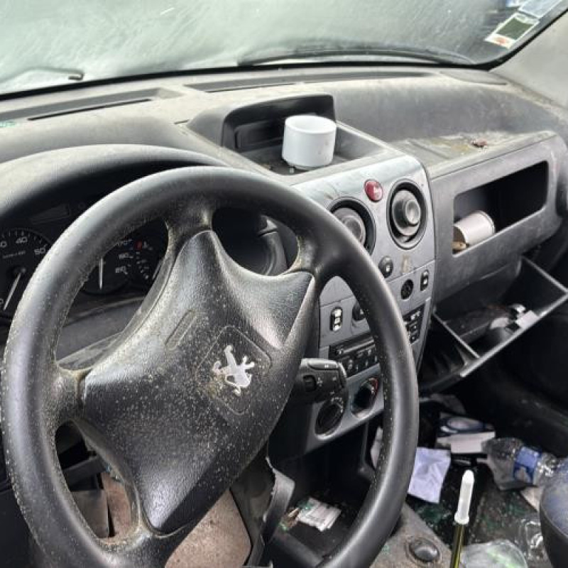 Moteur essuie glace avant PEUGEOT PARTNER 1 Photo n°19