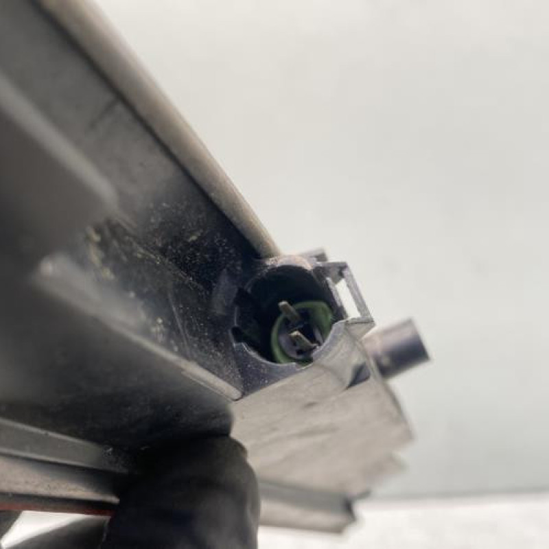 Feu arriere stop central RENAULT CLIO 2 Photo n°4