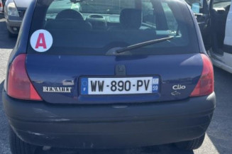 Feu arriere stop central RENAULT CLIO 2