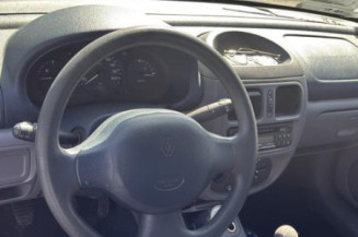 Feu arriere stop central RENAULT CLIO 2