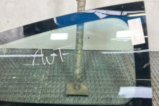 Custode arriere droit RENAULT CLIO 3 Photo n°1