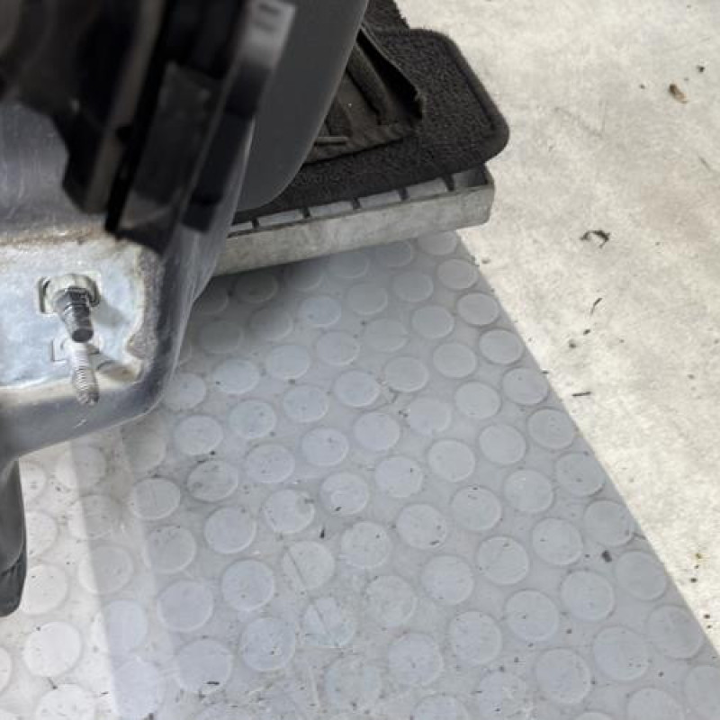 Porte avant droit RENAULT CLIO 3 Photo n°5