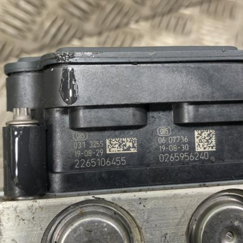 Bloc ABS (freins anti-blocage) CITROEN C3 3 Photo n°3