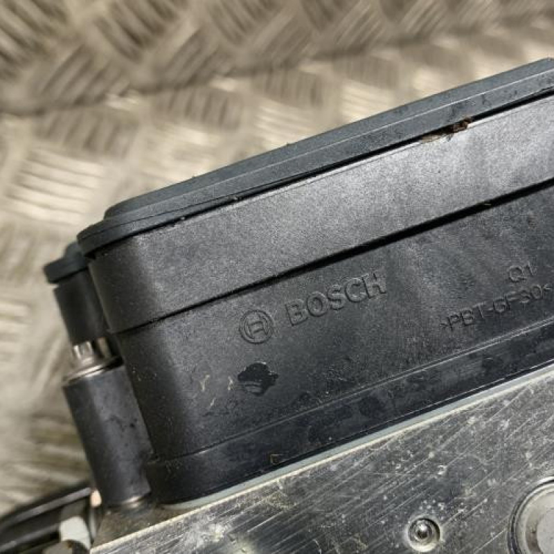 Bloc ABS (freins anti-blocage) CITROEN C3 3 Photo n°4