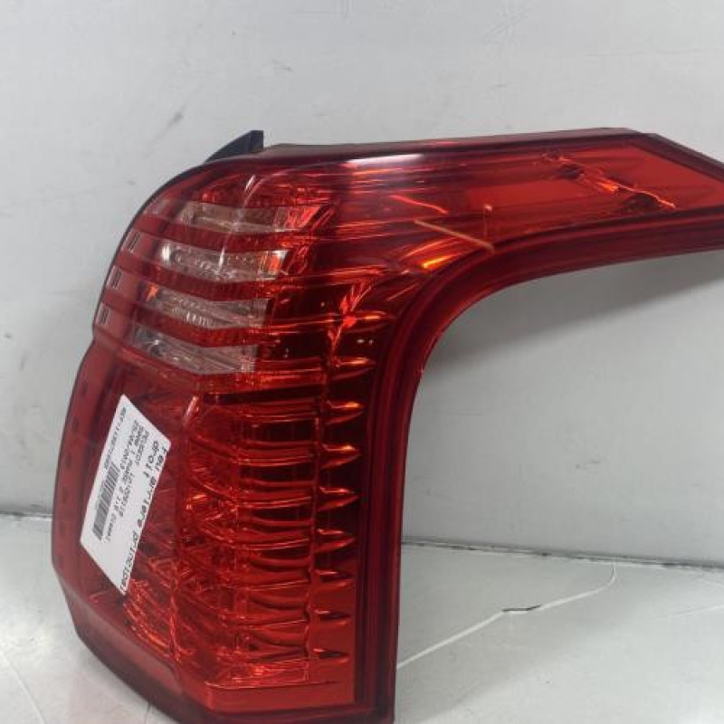 Feu arriere principal droit (feux) PEUGEOT 5008 1 Photo n°1