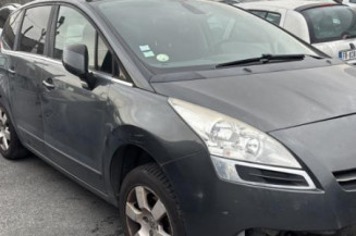 Porte avant droit PEUGEOT 5008 1