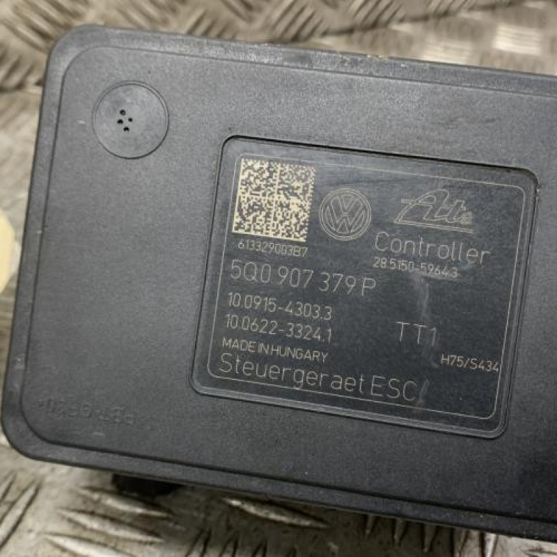 Bloc ABS (freins anti-blocage) VOLKSWAGEN GOLF 7 Photo n°2