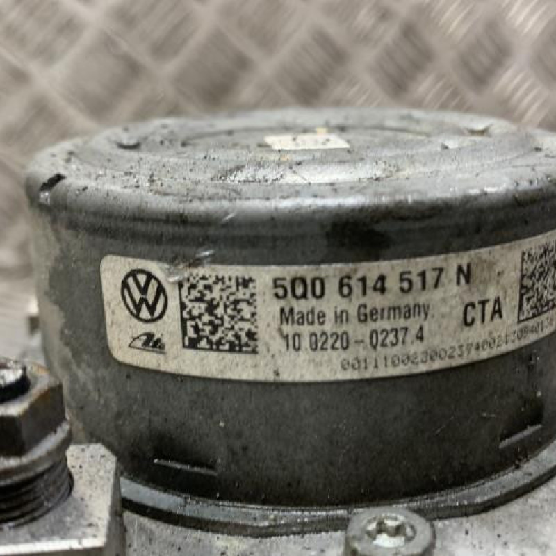 Bloc ABS (freins anti-blocage) VOLKSWAGEN GOLF 7 Photo n°3