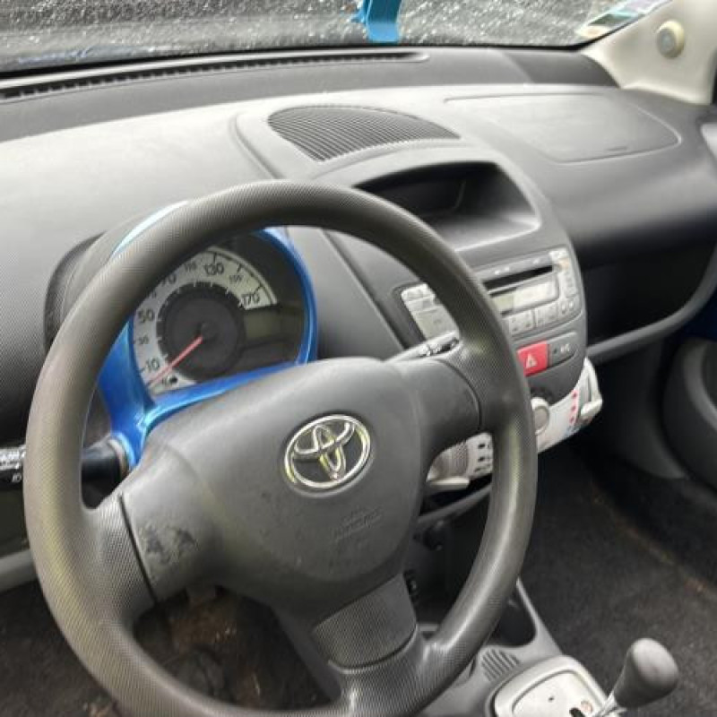 Vase de lave glace TOYOTA AYGO 1 Photo n°17