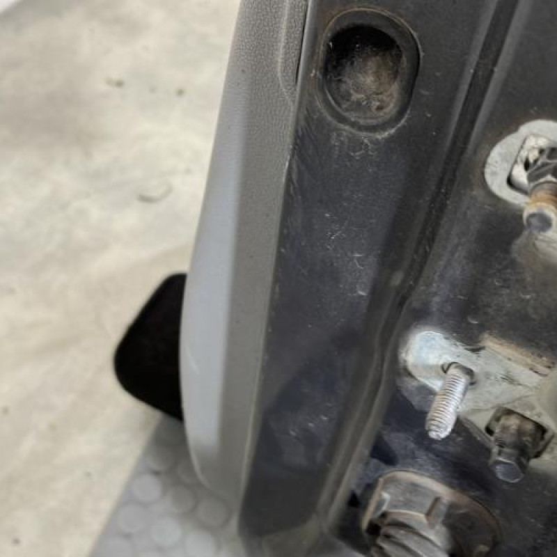 Porte avant gauche RENAULT CLIO 3 Photo n°4