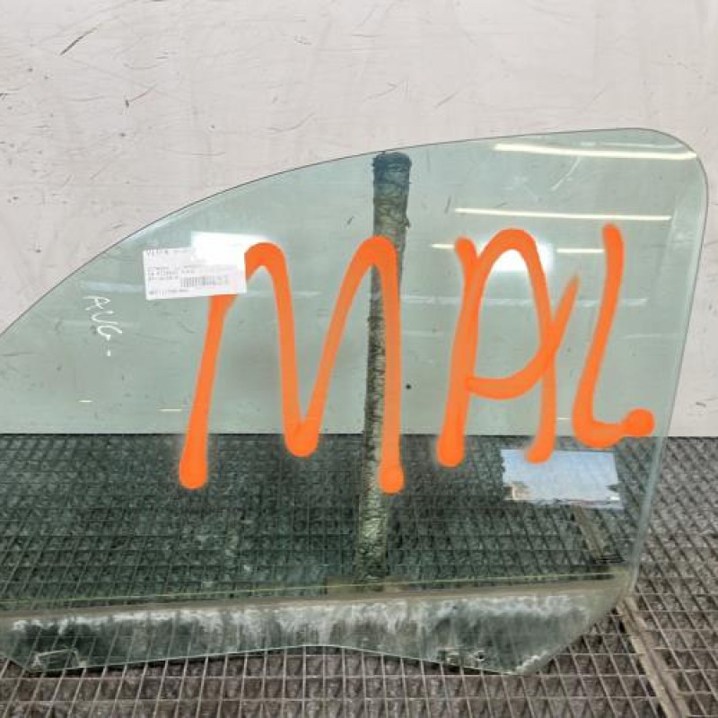 Vitre avant gauche CITROEN C3 PICASSO Photo n°1