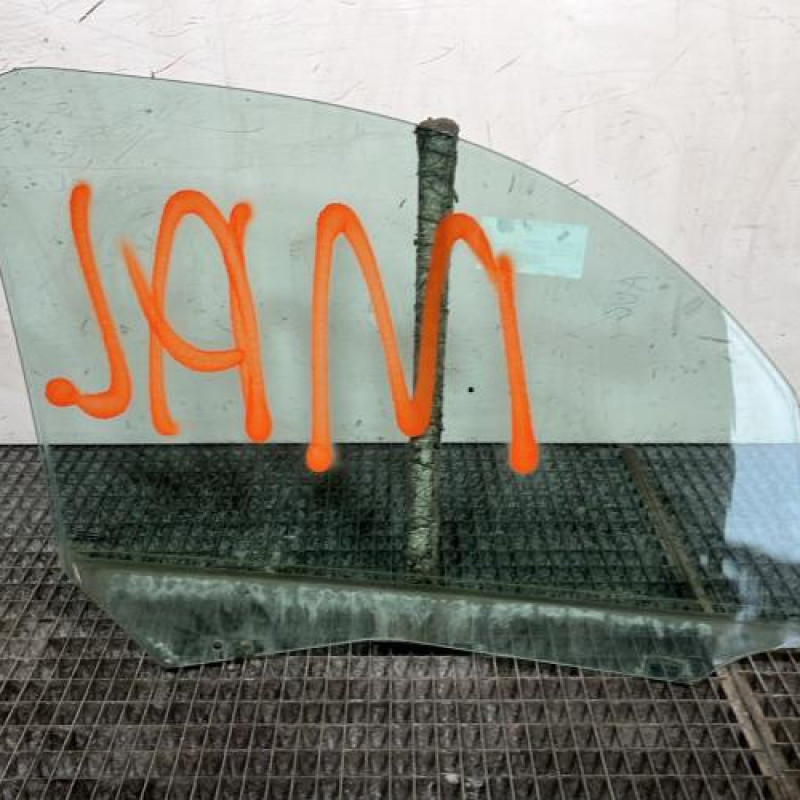 Vitre avant gauche CITROEN C3 PICASSO Photo n°4