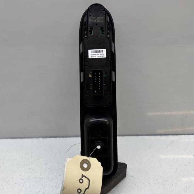 Interrupteur de leve vitre avant gauche CITROEN C3 PICASSO Photo n°4