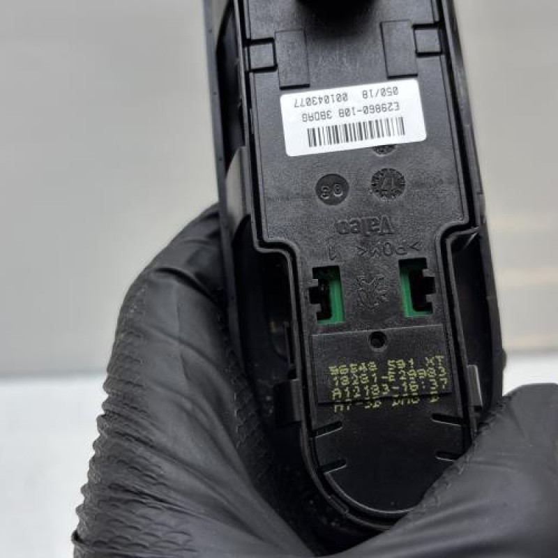 Interrupteur de leve vitre avant gauche CITROEN C3 PICASSO Photo n°6