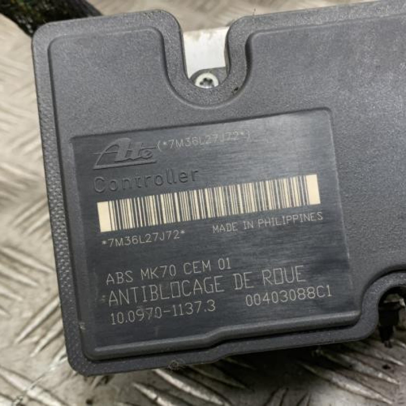 Bloc ABS (freins anti-blocage) PEUGEOT 206 Photo n°2