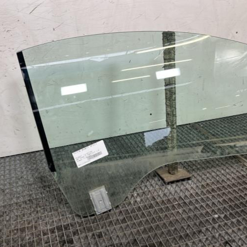 Vitre avant droit PEUGEOT 207 Photo n°3