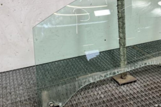 Vitre avant gauche PEUGEOT 207