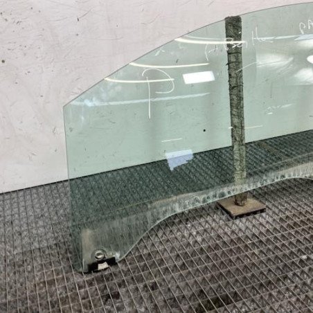 Vitre avant gauche PEUGEOT 207