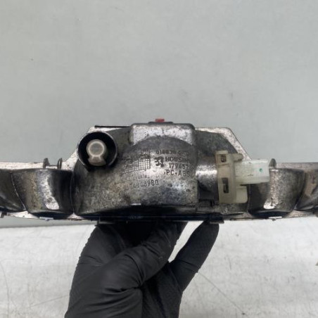 Anti brouillard arriere PEUGEOT 208 1