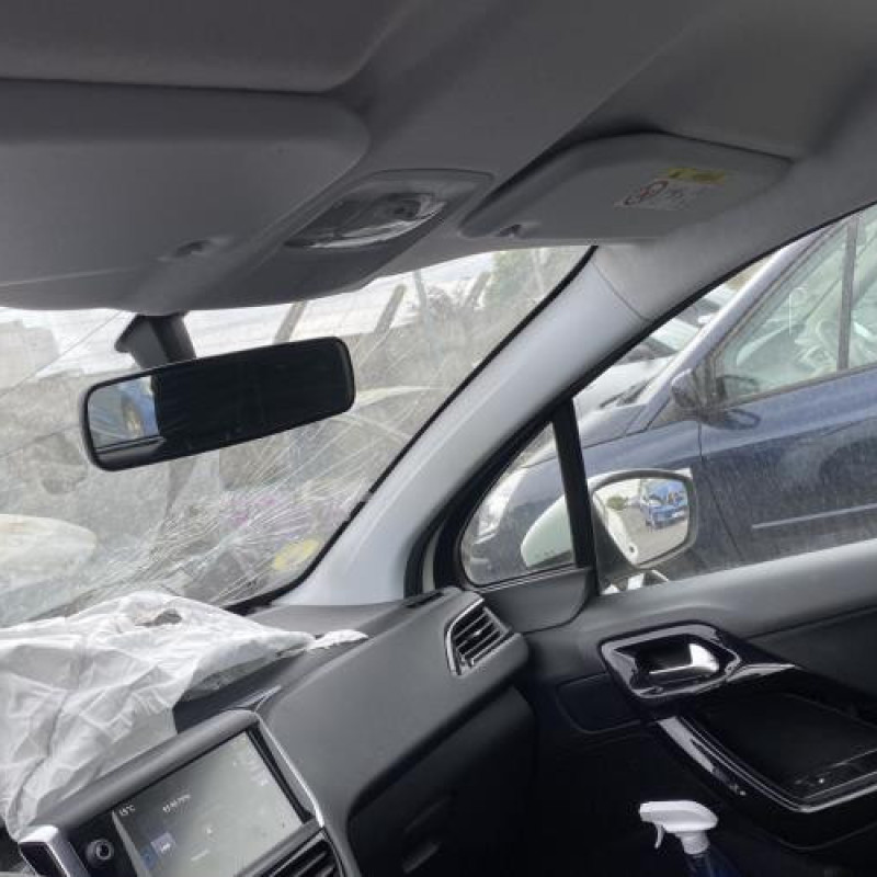 Anti brouillard arriere PEUGEOT 208 1 Photo n°18