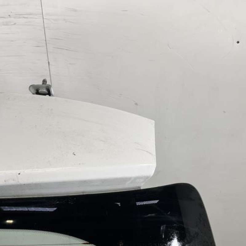 Malle/Hayon arriere PEUGEOT 208 1 Photo n°3