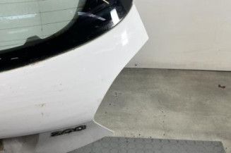 Malle/Hayon arriere PEUGEOT 208 1