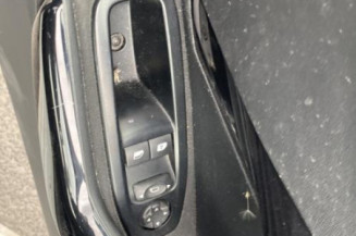 Retroviseur droit PEUGEOT 208 1