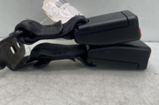 Attache ceinture arriere droit PEUGEOT 208 1 Photo n°1