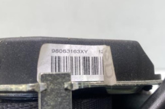 Ceinture arriere droit PEUGEOT 208 1