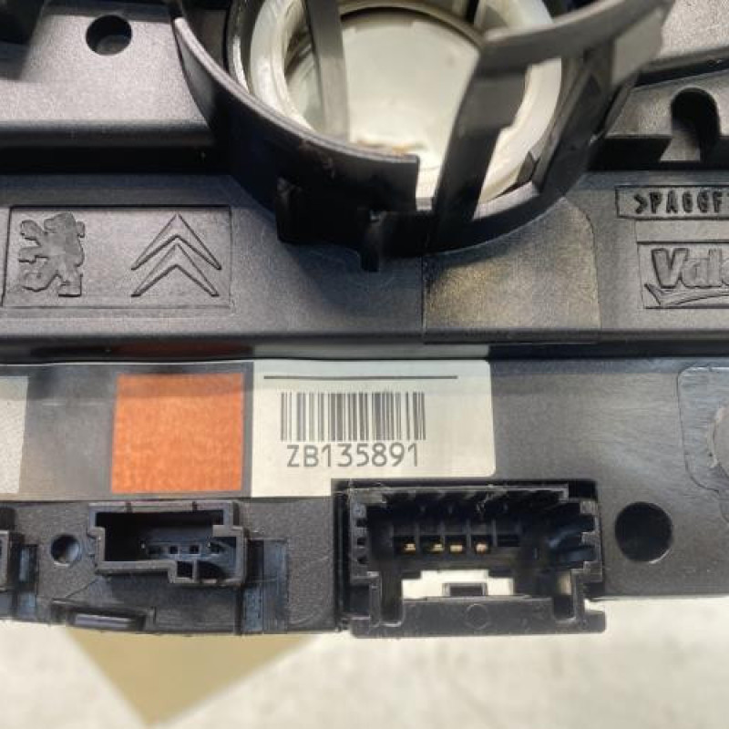 Com (Bloc Contacteur Tournant+Commodo Essuie Glace+Commodo Phare) PEUGEOT 208 1 Photo n°8