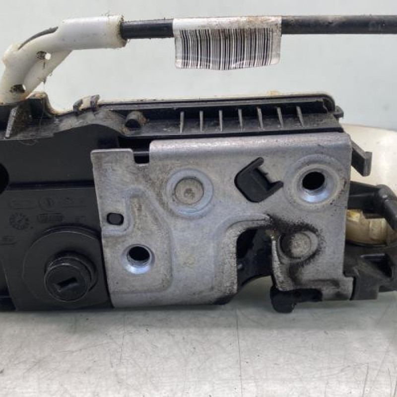 Serrure avant gauche PEUGEOT 208 1 Photo n°3