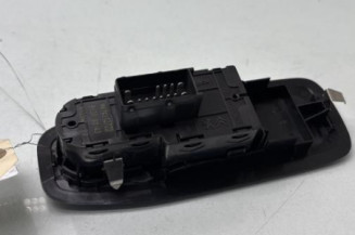 Interrupteur de leve vitre avant gauche PEUGEOT 208 1