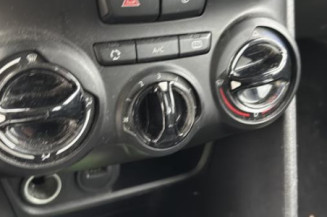 Interrupteur de leve vitre avant gauche PEUGEOT 208 1