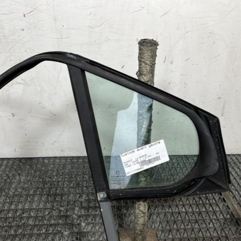 Custode avant gauche (porte) PEUGEOT 308 1 Photo n°4