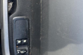 Custode avant gauche (porte) PEUGEOT 308 1